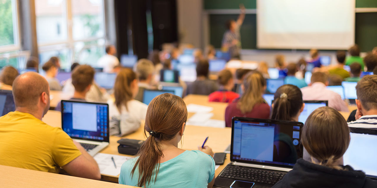 BLOG-technology-in-higher-education@1X.jpg