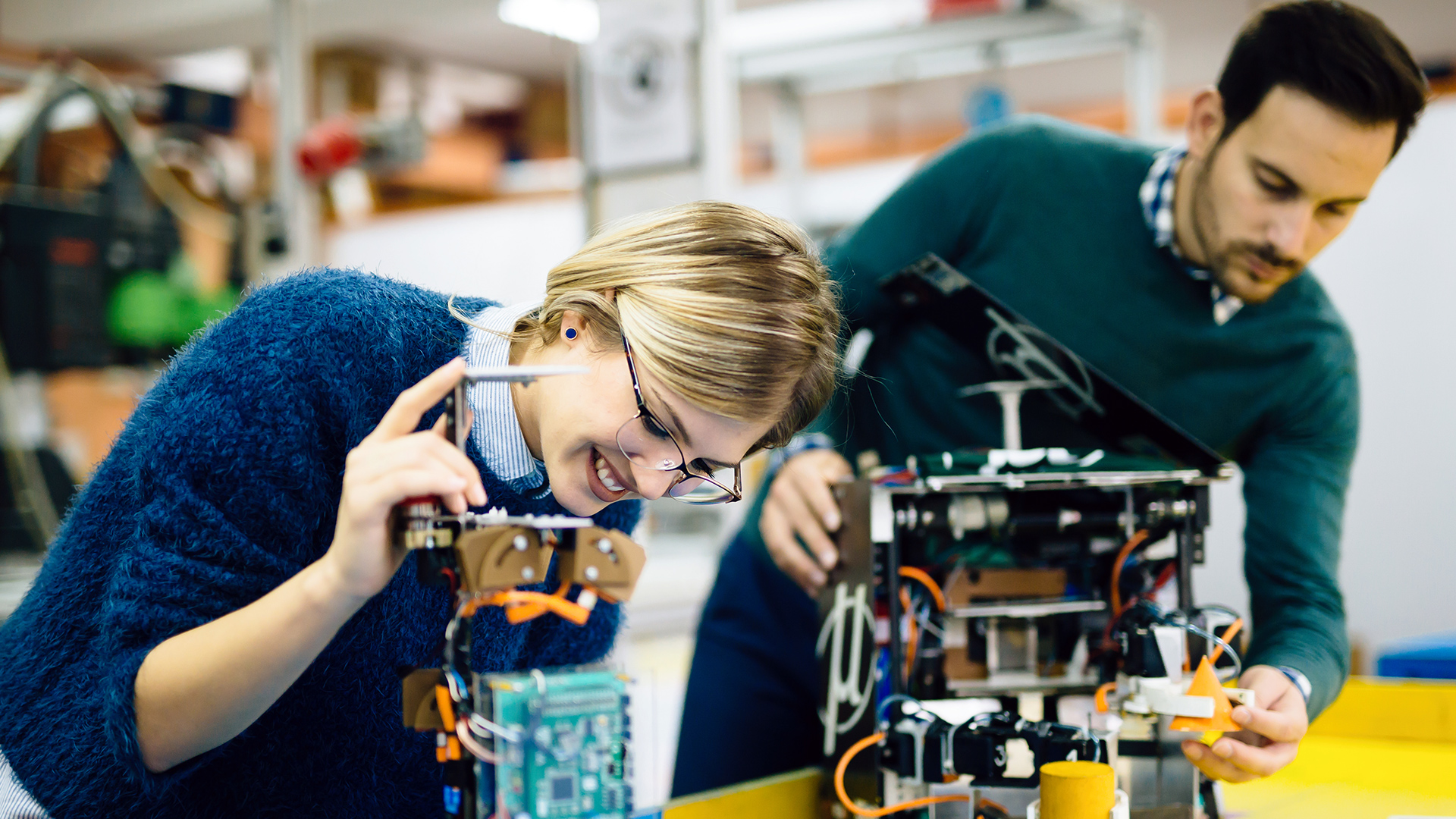 bachelor-of-science-in-electrical-engineering-electronics-1920x1080.jpg