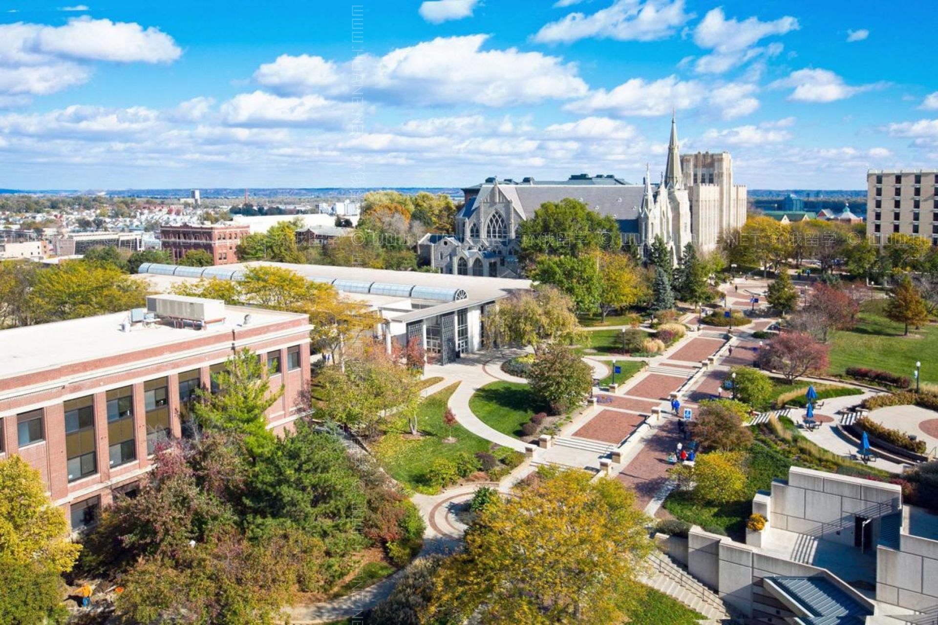 克雷頓大學
