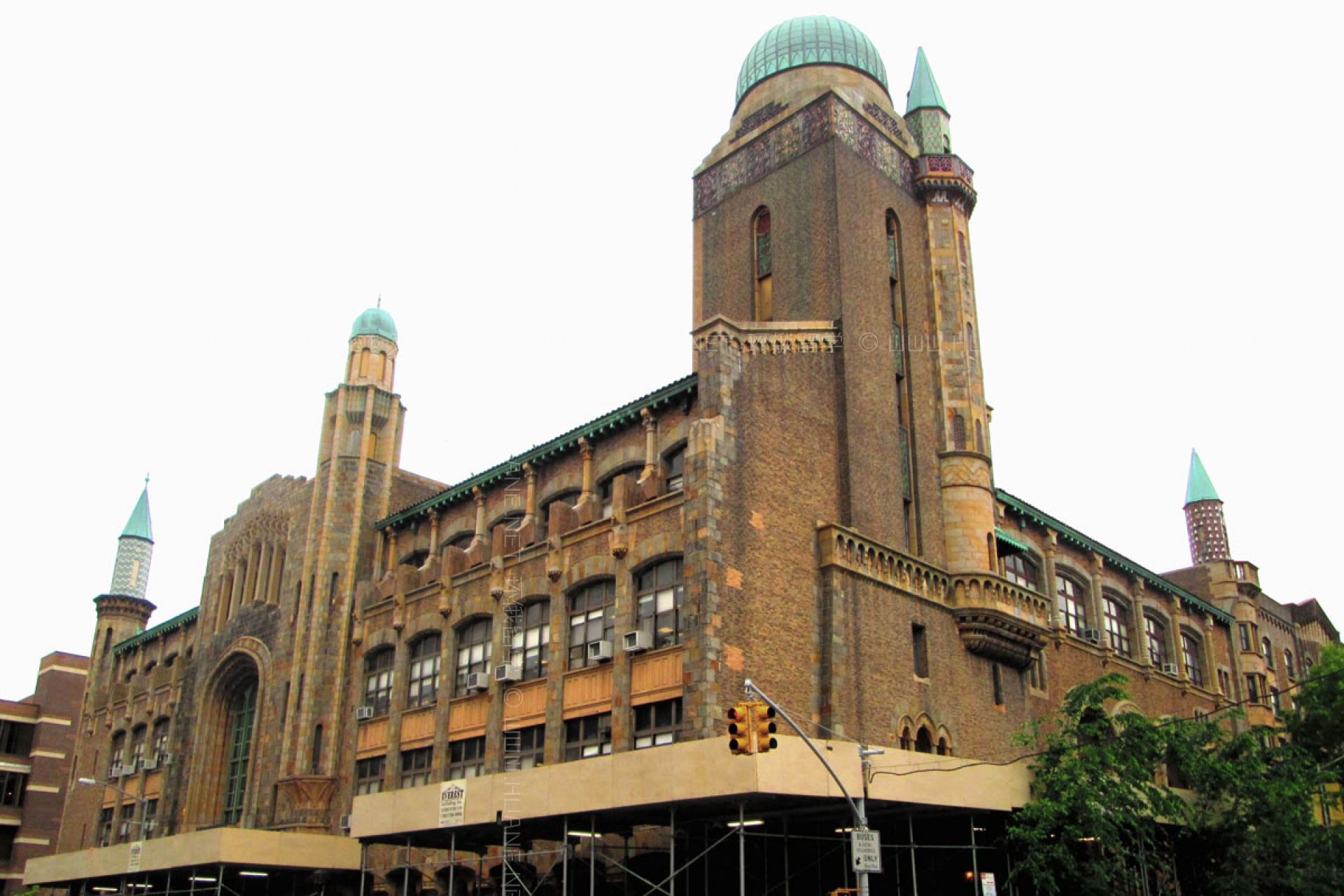 葉史瓦大學